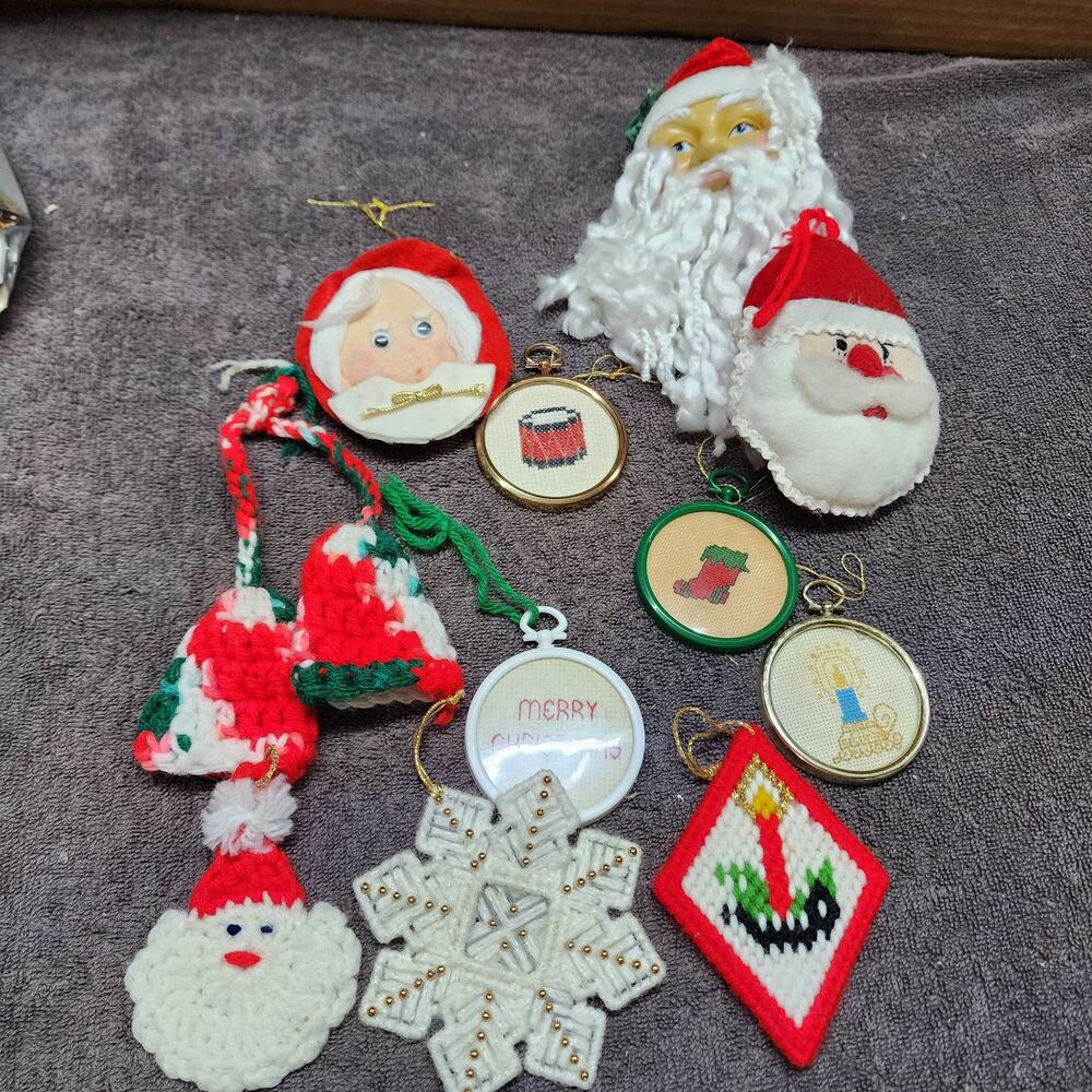 Lot of vintage (mostly hand made) Christmas Ornaments b34